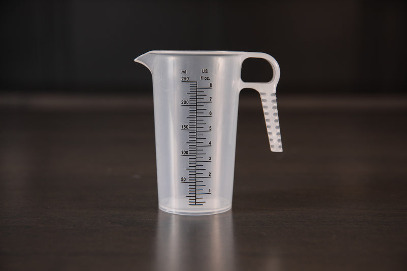 Accu-Pour™ Polypropylene Measuring Pitcher